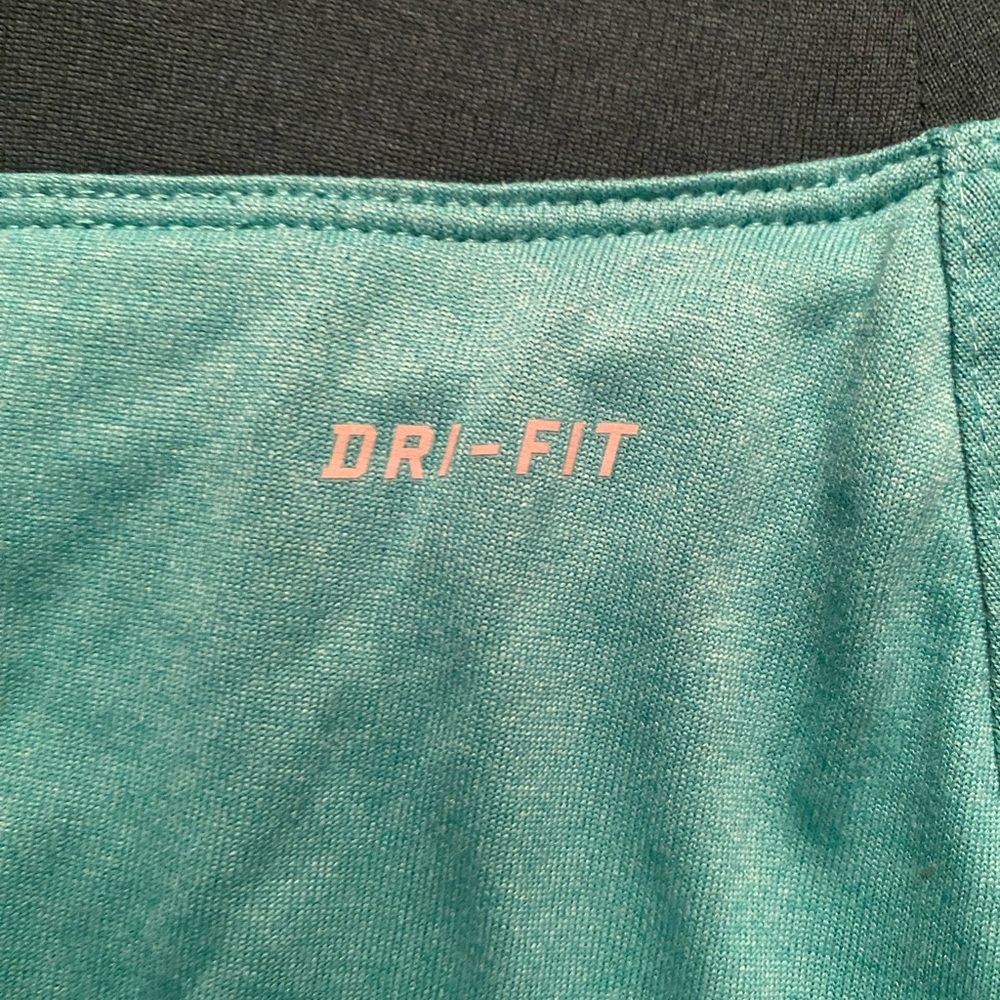 Nike Dri-Fit Women’s Athletic Tennis Skirt Skort Size Small - Picture 8 of 12